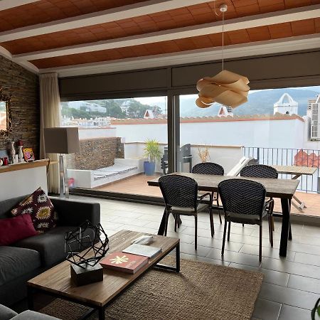 Big Family House In The Center Of El Port De La Selvaアパートメント エクステリア 写真