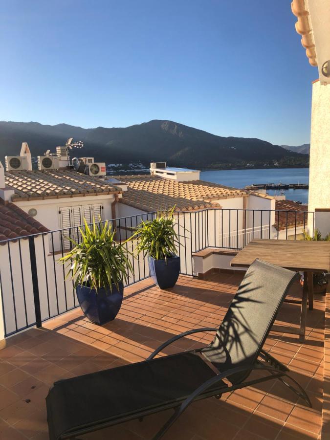 Big Family House In The Center Of El Port De La Selvaアパートメント エクステリア 写真