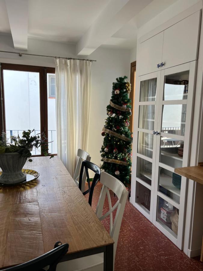 Big Family House In The Center Of El Port De La Selvaアパートメント エクステリア 写真
