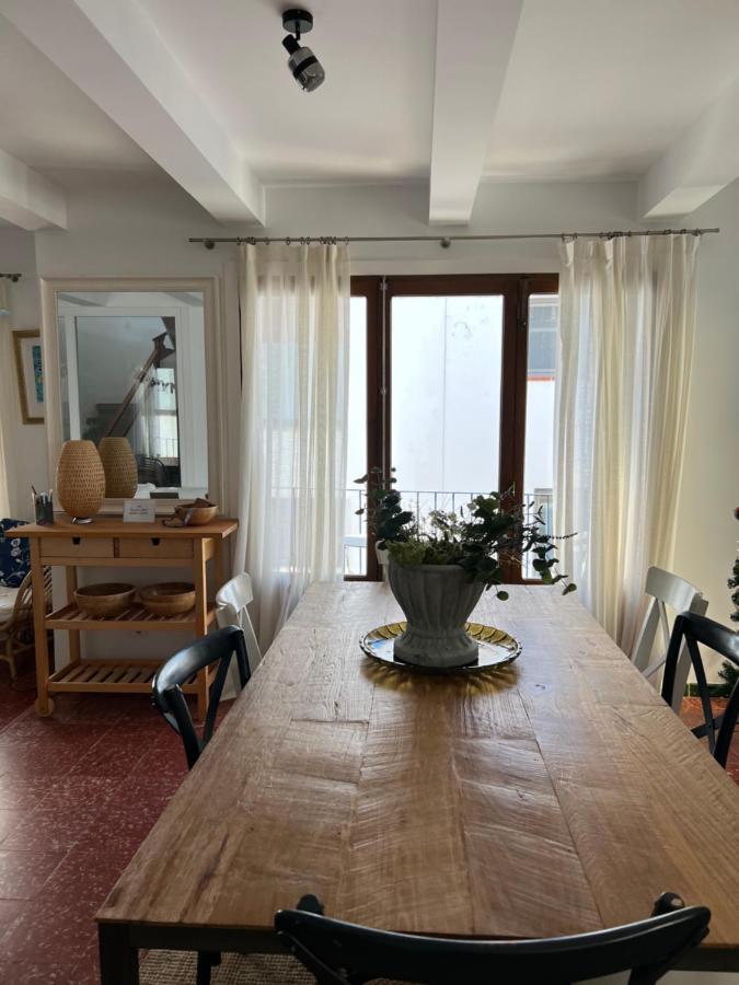 Big Family House In The Center Of El Port De La Selvaアパートメント エクステリア 写真