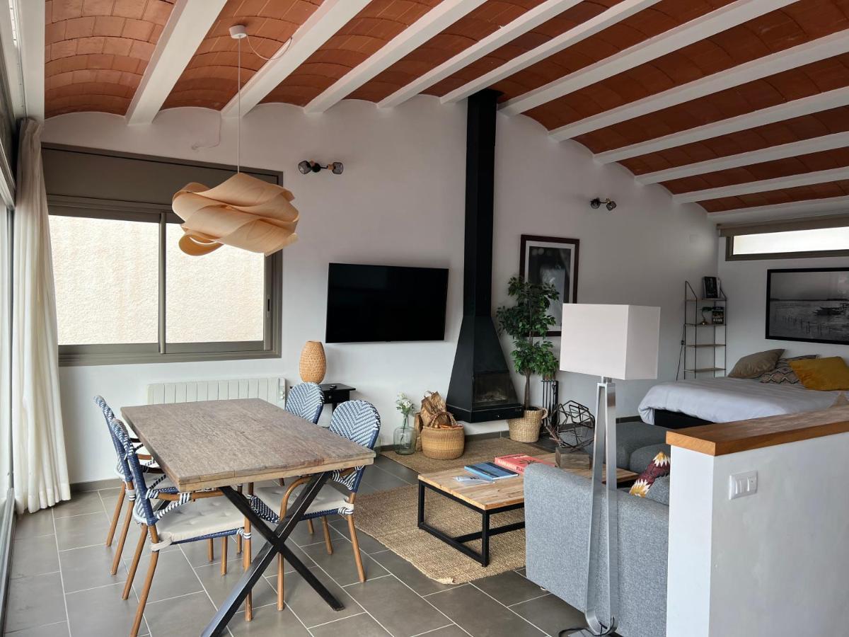 Big Family House In The Center Of El Port De La Selvaアパートメント エクステリア 写真
