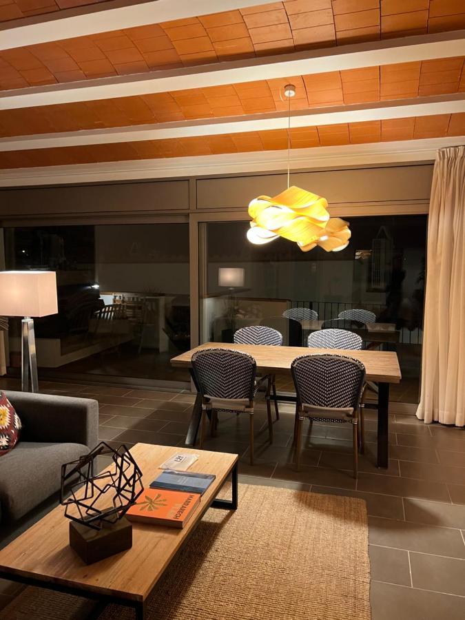 Big Family House In The Center Of El Port De La Selvaアパートメント エクステリア 写真