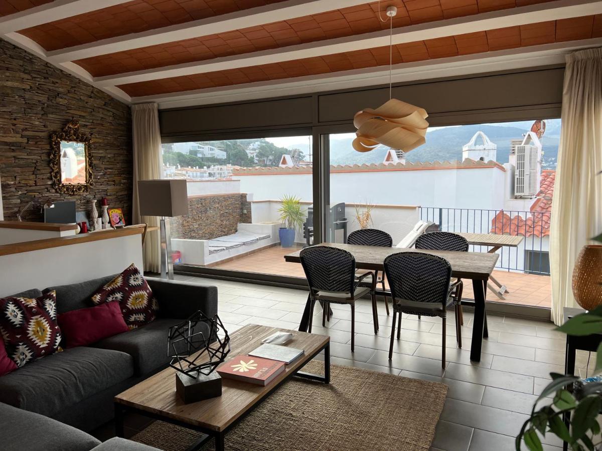 Big Family House In The Center Of El Port De La Selvaアパートメント エクステリア 写真
