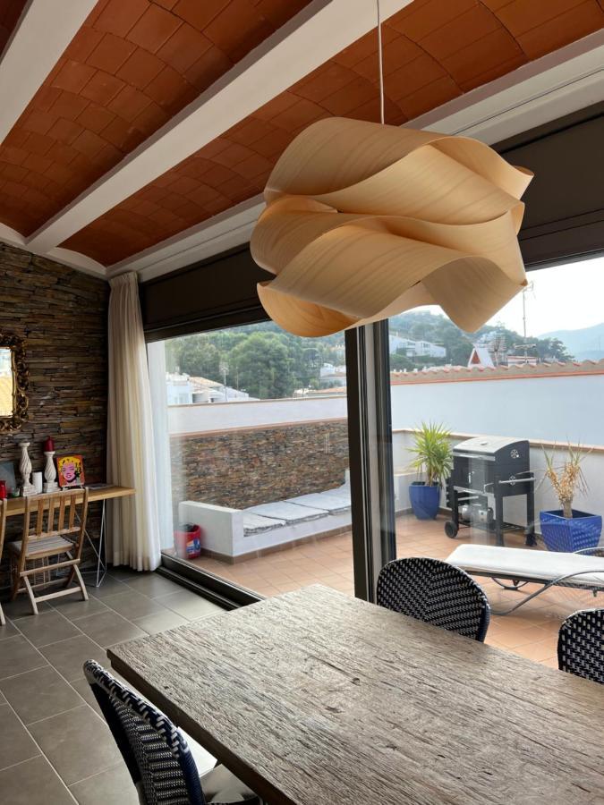 Big Family House In The Center Of El Port De La Selvaアパートメント エクステリア 写真